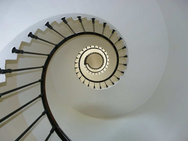 staircase-274614_1280.jpg