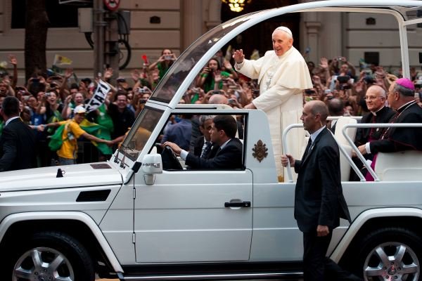 12-interesting-facts-about-the-pope-mobile-you-probably-never-knew.jpg