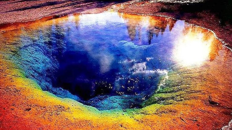 Grand-Prismatic-Spring-Beautiful.jpg