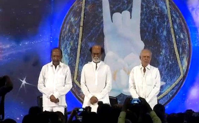 rajinikanth-meets-fans-650_650x400_51514257424.jpg