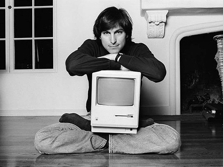 steve-jobs-young-computer-H1.jpg