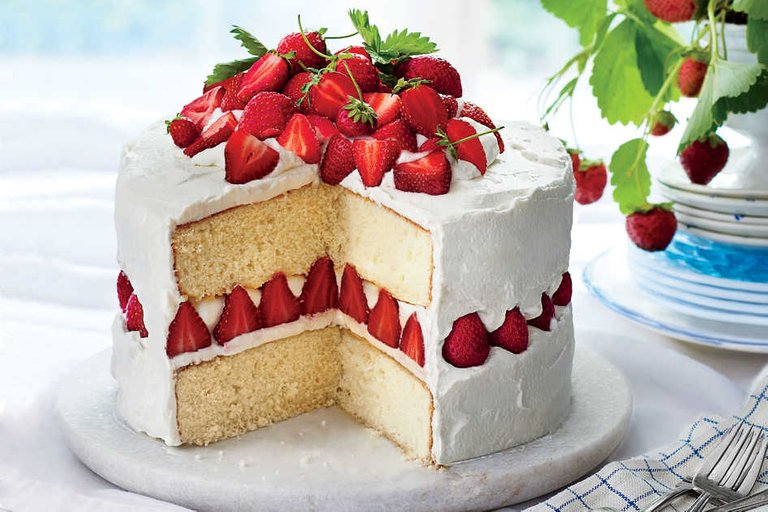 strawberry-dream-cake-2428901_0.jpg