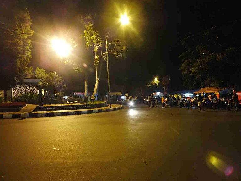 Kawasan-Air-Mancur-Bogor-Di-Malam-Hari-05.jpg