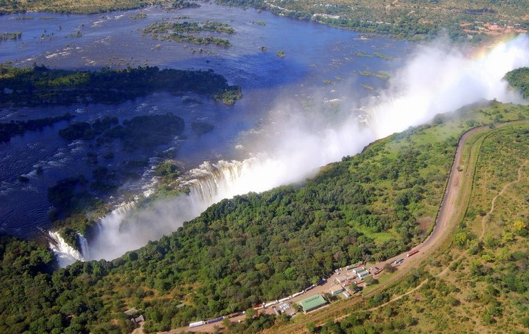 VICTORIA FALLS BIG.jpg