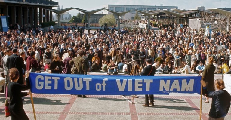 Demonstrations and protests against the Vietnam War (1).jpeg