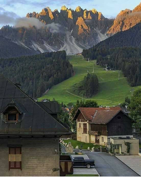 Un tranquilo pueblo en Italia..jpg