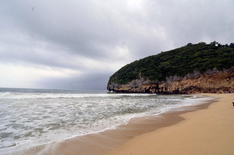 pantai-lampuuk.jpg