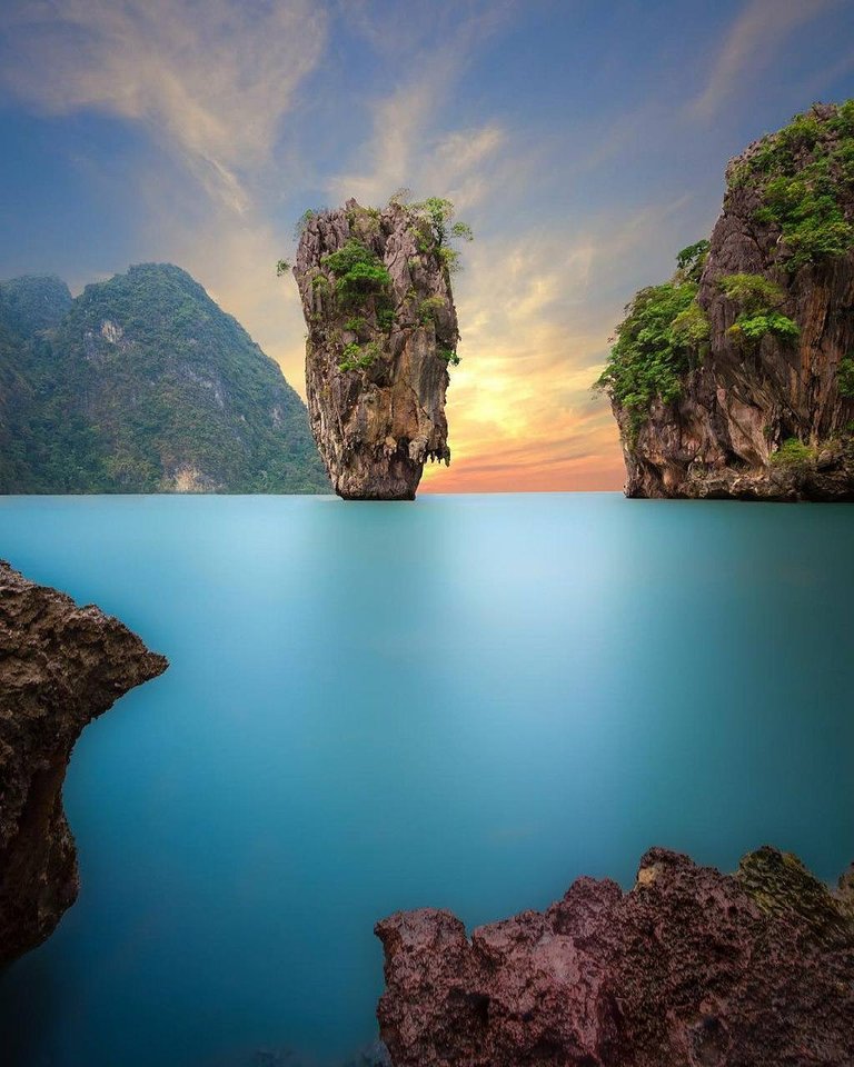 James Bond Island, Thailand.jpg