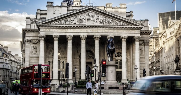 Bank-of-England-Bus-760x400.jpg