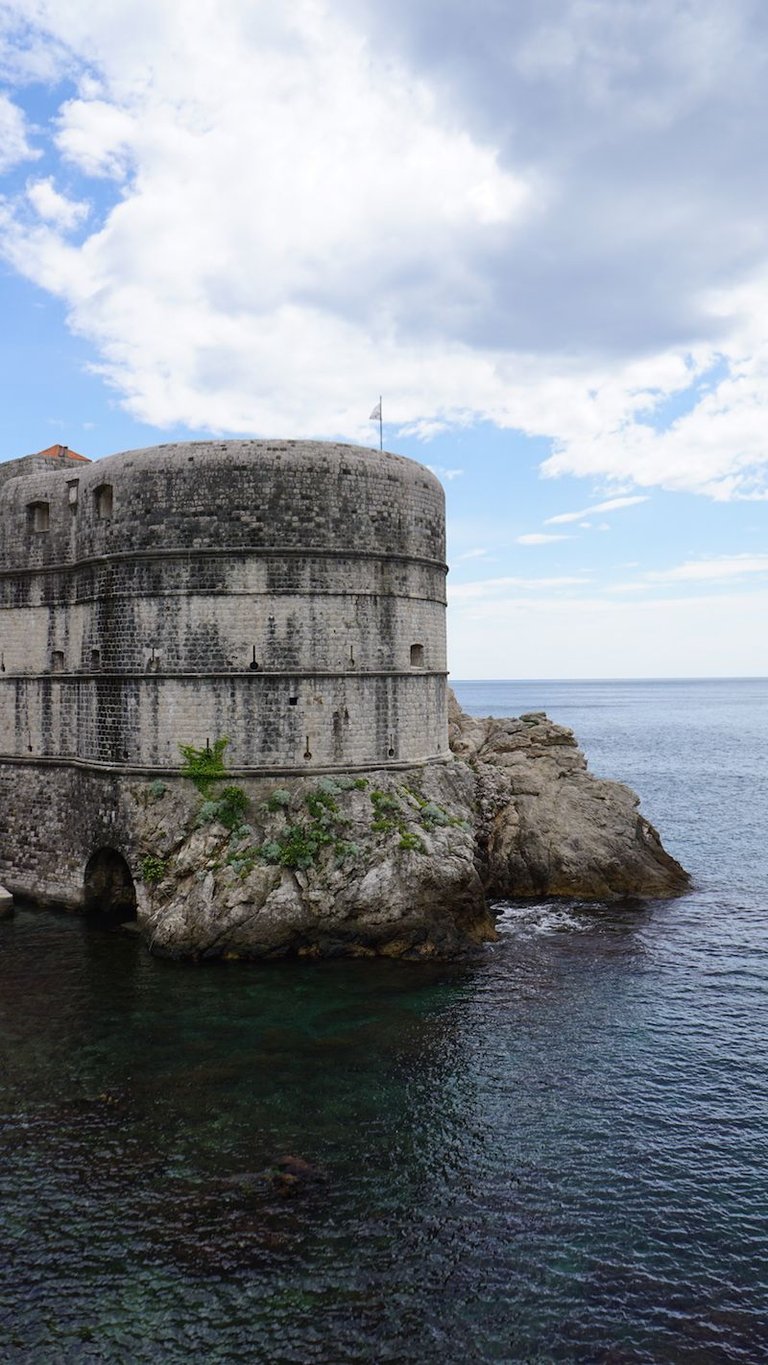 dubrovnik-city-wall.jpg