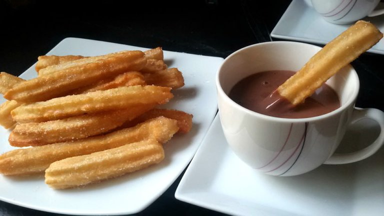 churros-2-815x458.jpg