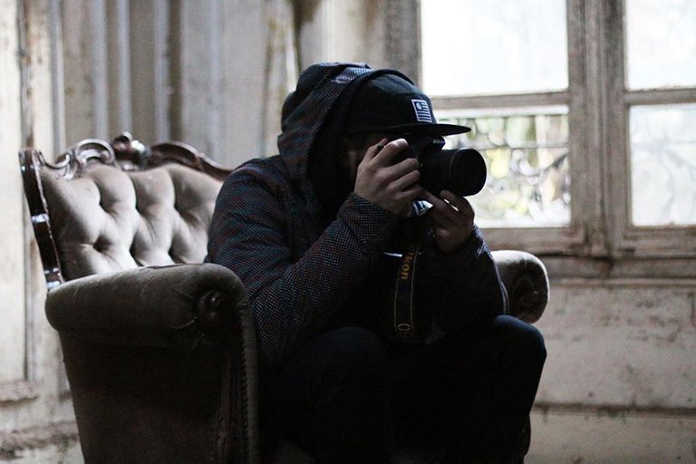 04_Urbex-manoir-piano-paris.jpg