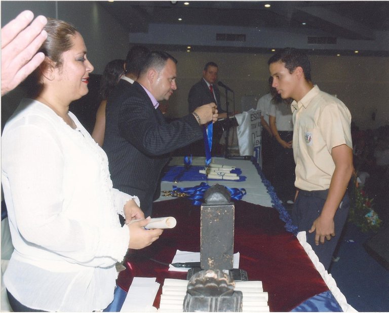 graduacion 001.jpg