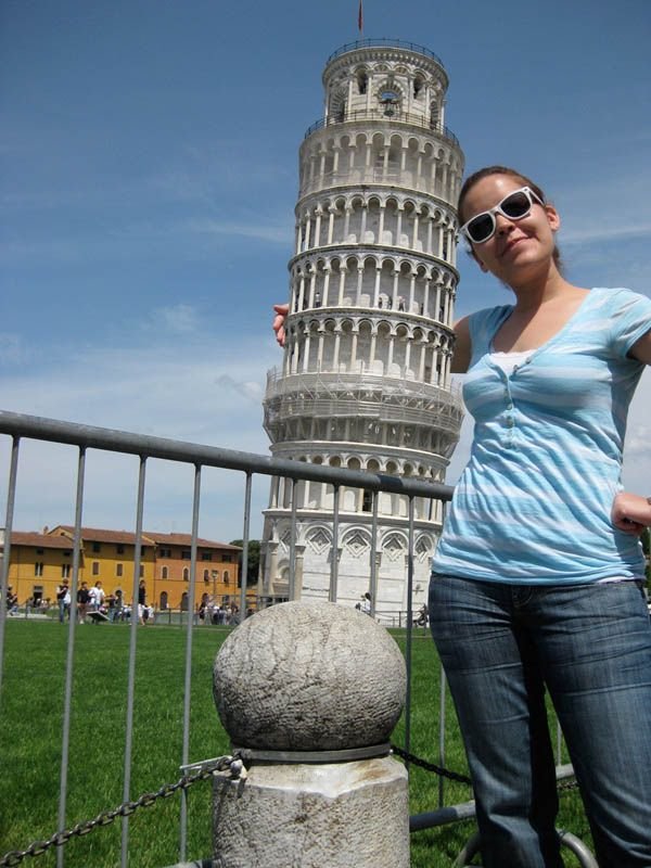 pisa-tower-funny (2).jpg