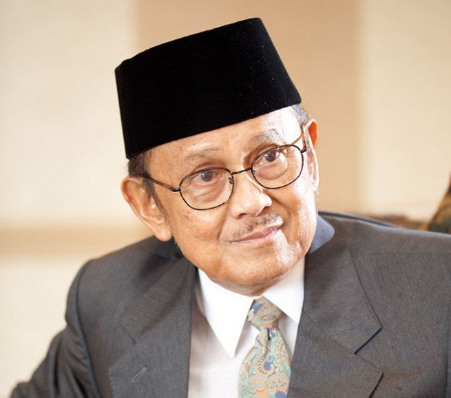 bj-habibie2.jpg