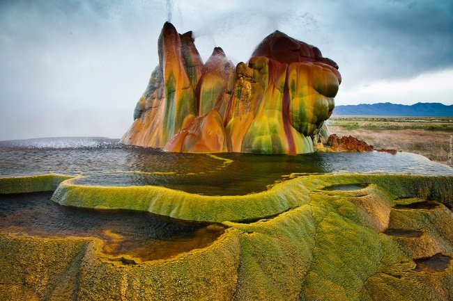 5486310-245136_kolorowe_skaly_gejzer_yellowstone_park_narodowy-1522096792-650-829648e3f3-1523295875.jpg