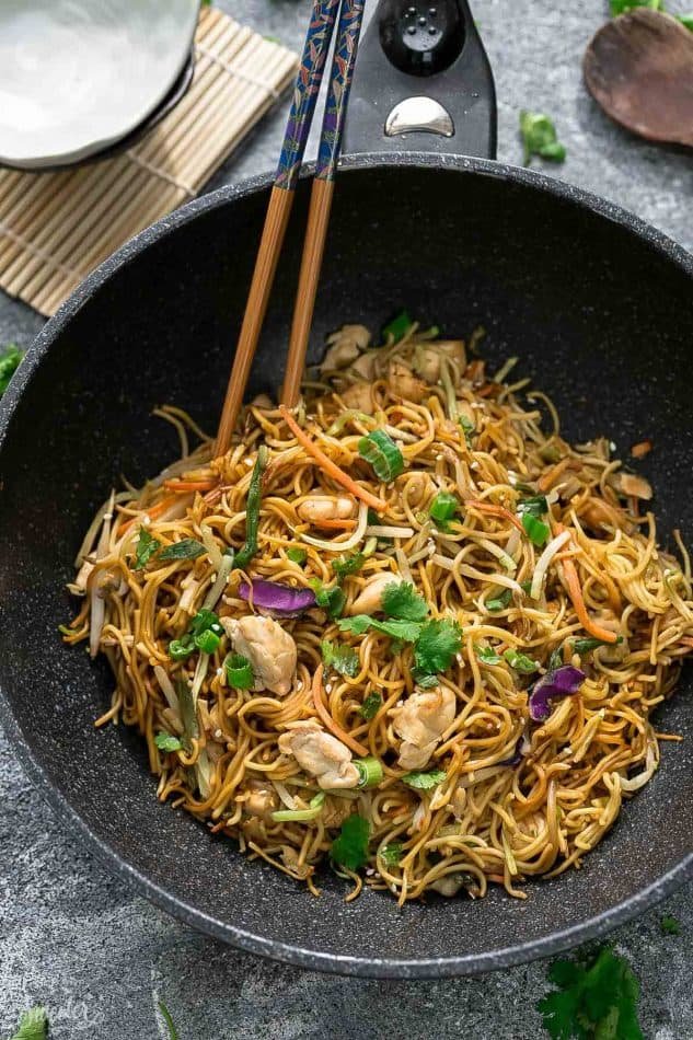 Chicken-Chow-Mein-Noodles-made-in-one-pot-lifemadesweeter-4-e1487420465700.jpg