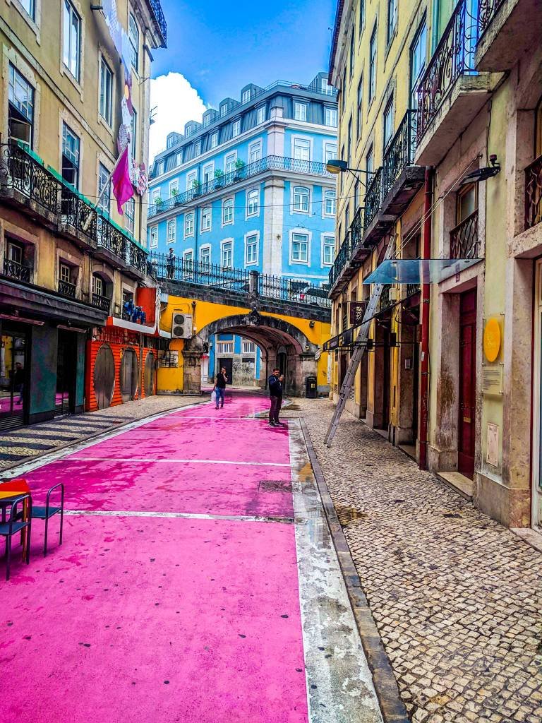 lisbon-alley.jpeg