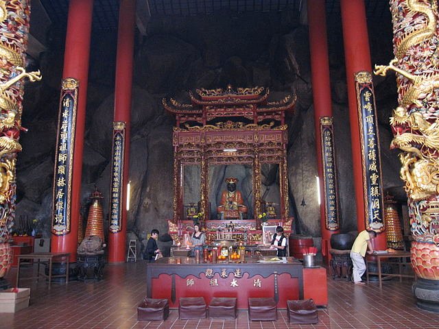 640px-Chin_Swee_Caves_Temple_KL26.JPG