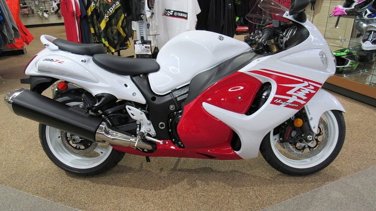 2018-Suzuki-Hayabusa-Motorcycle--Motorcycle-200515937-21be7bbe961e344f9d6f5e1b615bb6fc.jpg