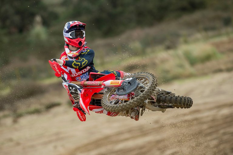 Site-Tim-Gajser-2.jpg