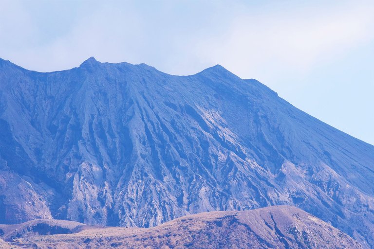 Sakurajima close up - robbieallenart.jpg