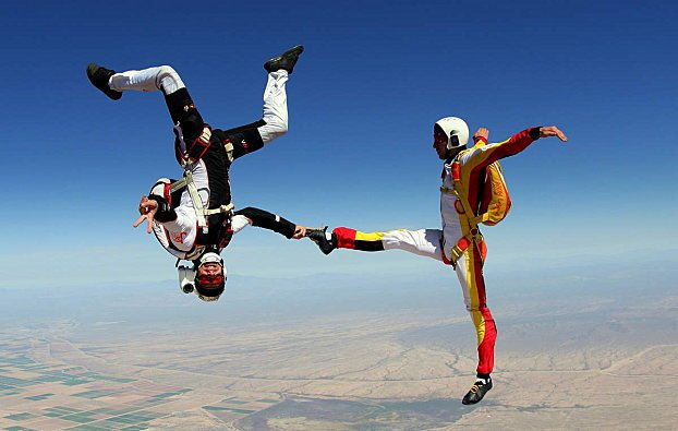 discipline-du-parachutisme-freestyle-bouloc-skydive.jpg