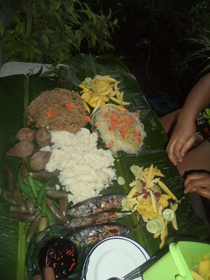 boodle fight 2.jpg