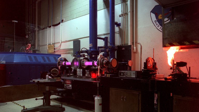 1200px-Carbon_Dioxide_Laser_At_The_Laser_Effects_Test_Facility.jpg