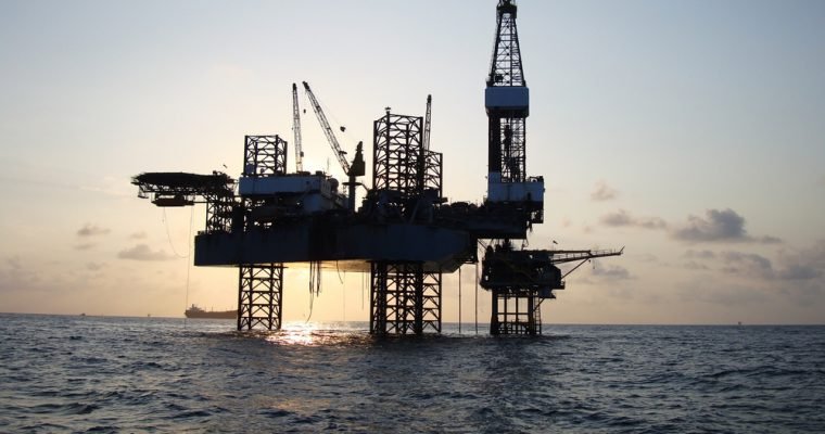 Oil-rig-760x400.jpg