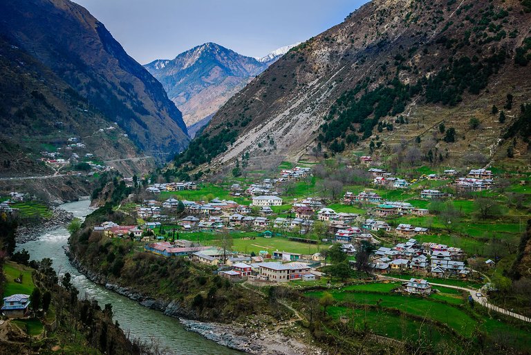 Neelum_Valley_Kashmir_Pakistan_3.jpg