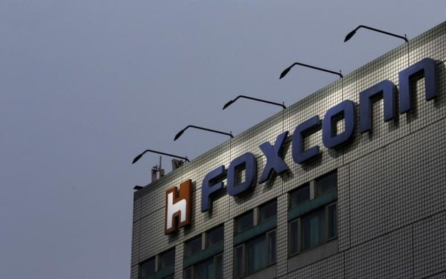 Foxconn+to+invest+10+bn+in+LCD+manufacturing+plant+in+US.jpg