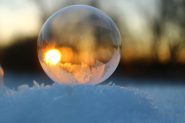 Bubble-Frosted-Winter-Cold-Snow-Frost-Soap-Bubble-1961814.jpg