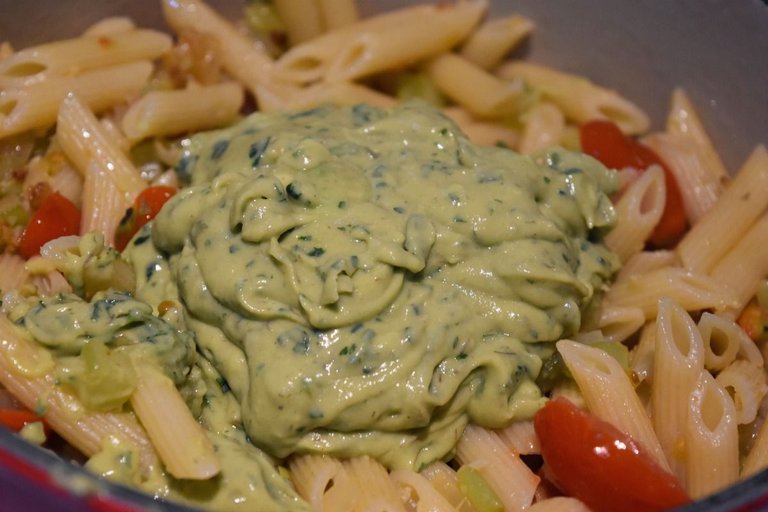 avocado-pasta-4.jpg