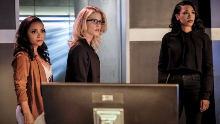 the-flash-season-4-episode-5-review-girls-night-out.jpg