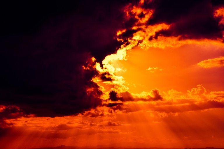 sky-on-fire-2147351_1280.jpg