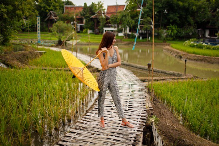 girl_and_umbrella_dhara_dhevi_chiangmai.jpg