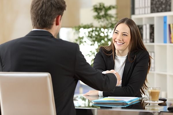 woman-man-shaking-hands-600.jpg