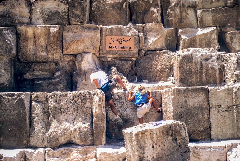 Pyramids_Peter_and_Kendra_Climbing.jpg