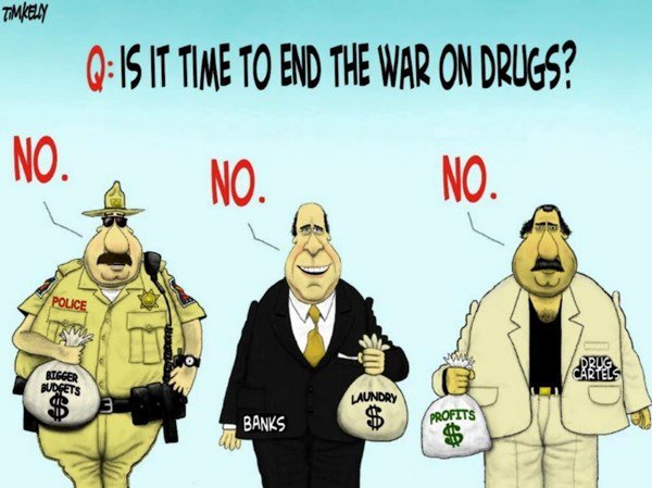 img1_drug_war_cartels_money_bags.jpg