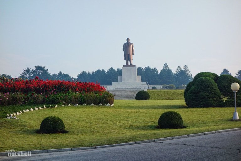 14-kaesong-kimilsung-janam-hill.jpg