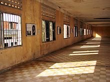 220px-Tuol_Sleng_Genocide_Museum_Cells.jpg