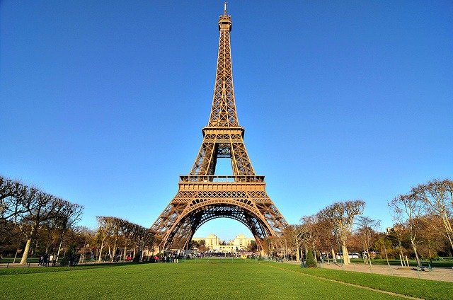 Eiffel-Tower.jpg