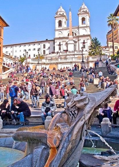 piazza-di-spagna-itinerario-roma-1-giorno-a-piedi.jpg