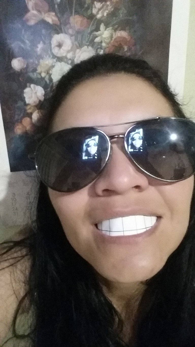 Ledis Selfie day 7 papa pepper perfect teeth.jpg