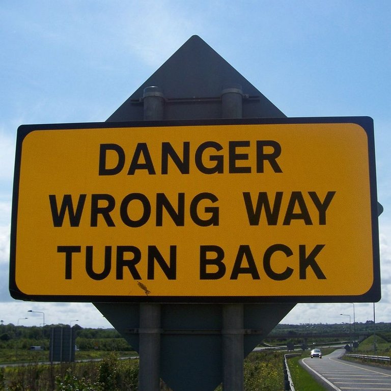 Danger Wrong Way03.jpg