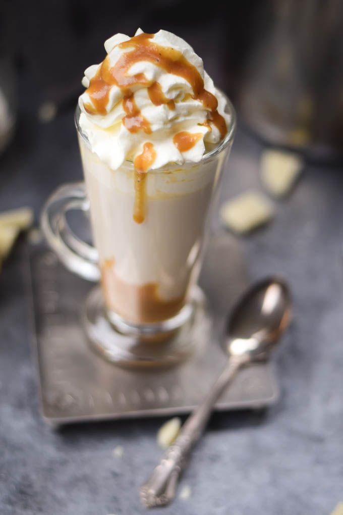 Iced White Chocolate Caramel Macchiato (4).jpg