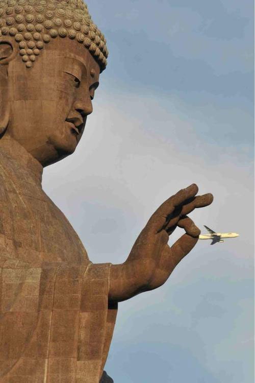 buddhaplane.jpg