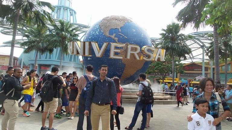 Universal Studio, Singapore.jpg