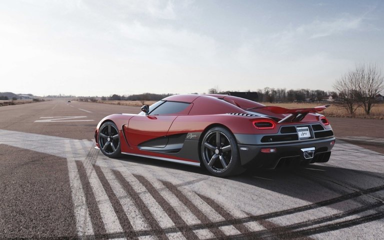 1688495-koenigsegg-agera-r-wallpaper.jpg